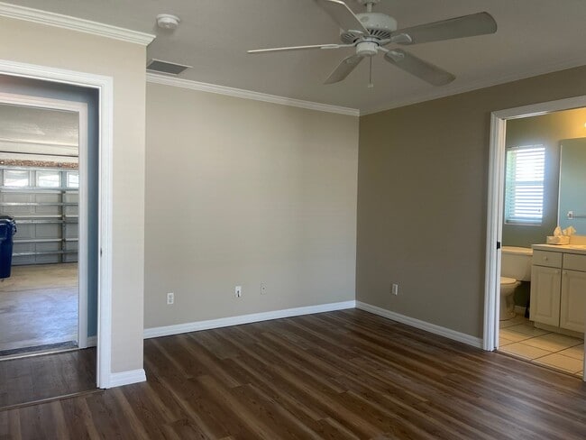 Building Photo - PENDING - 3BR/2BA Single Family Home