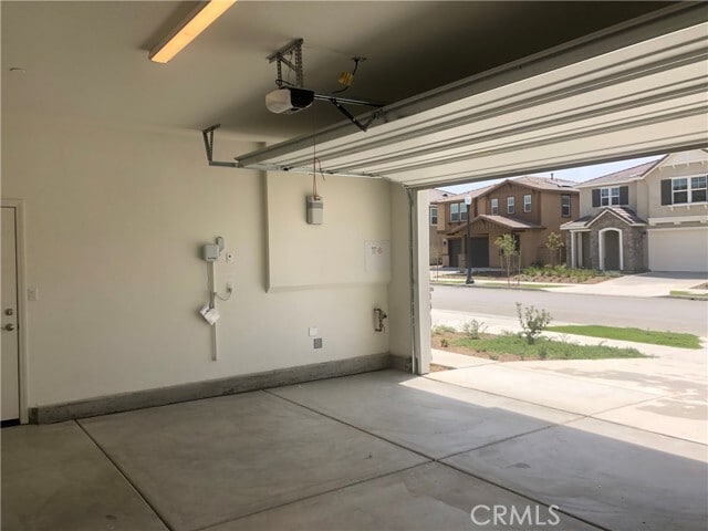 Building Photo - 2735 E Howlett Ln