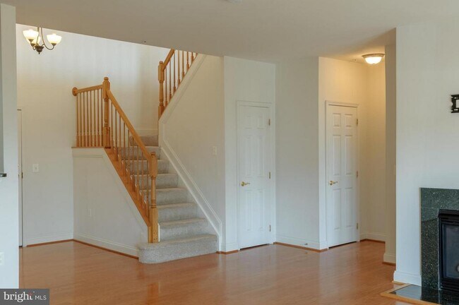 Building Photo - 10205 Wincopin Cir