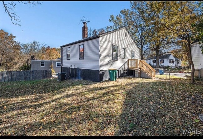 Building Photo - 24 Lamar Dr