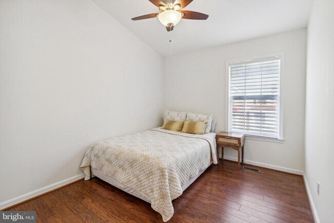 Building Photo - 607 Snow Goose Ln