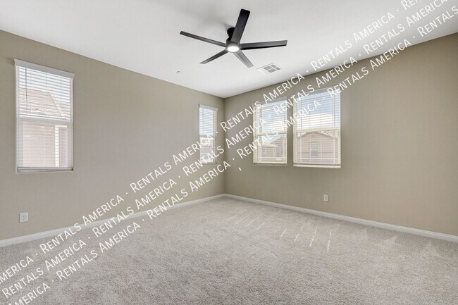 Building Photo - 4554 Cloudrest Peak St