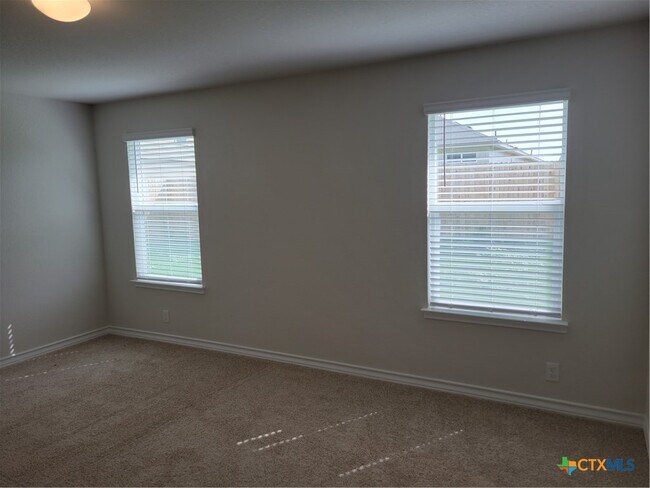 Building Photo - 613 Great Plains