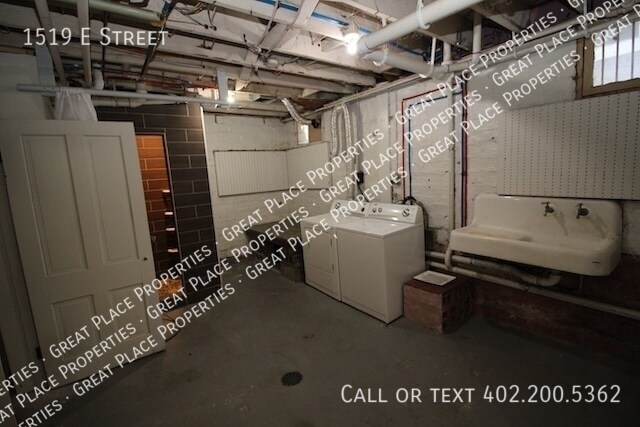 Building Photo - 1519 E Street-