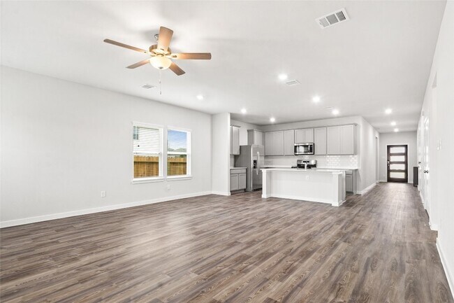 Building Photo - 30223 Fledged Wing Dr