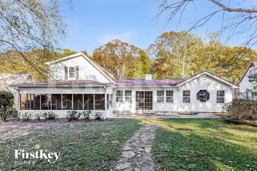 Building Photo - 2067 Shillingwood Dr NW