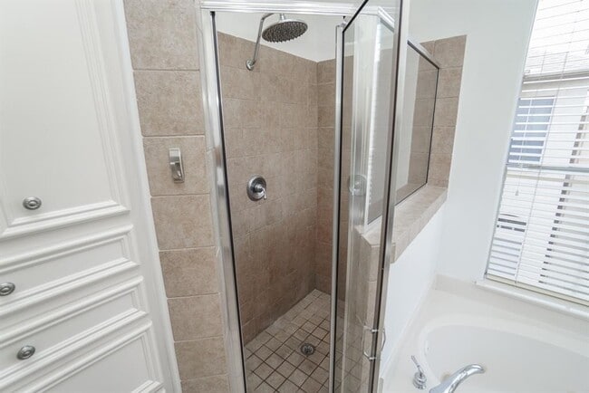 Building Photo - 4406 Feagan St