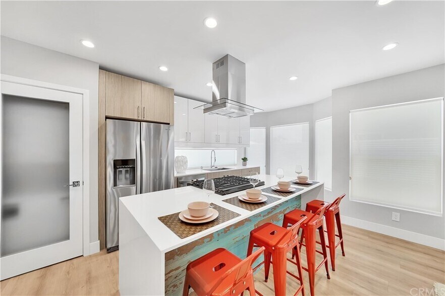 Kitchen counter - 4415 Exposition Blvd