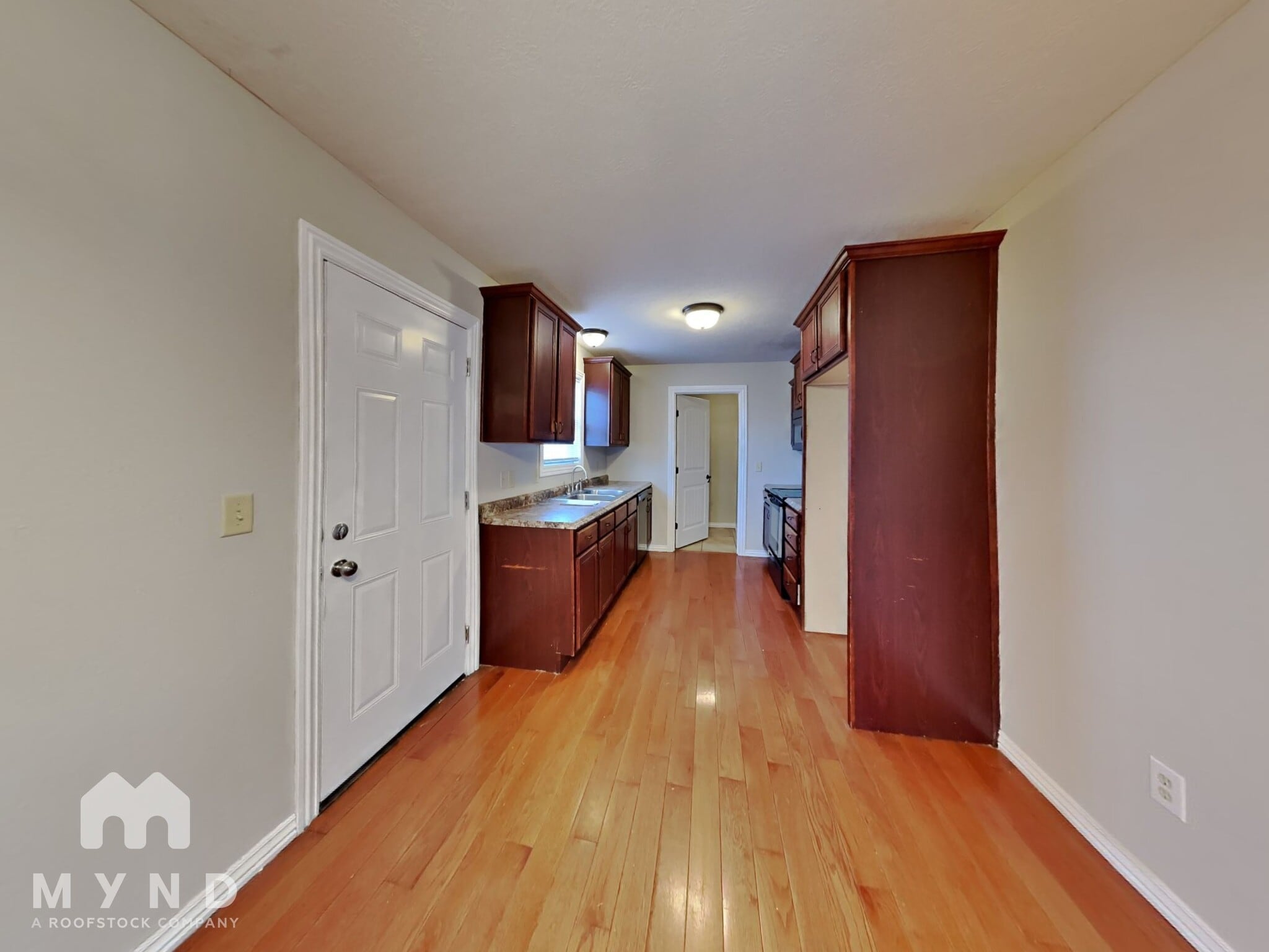 Building Photo - 5673 S Lexington Ave