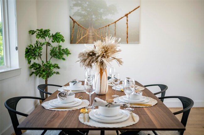 Building Photo - 2721 Rosalie St