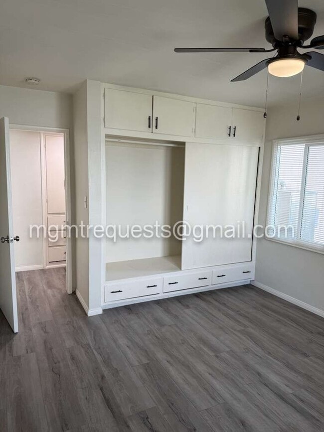 Building Photo - 4228 Tenth St, Unit 4228