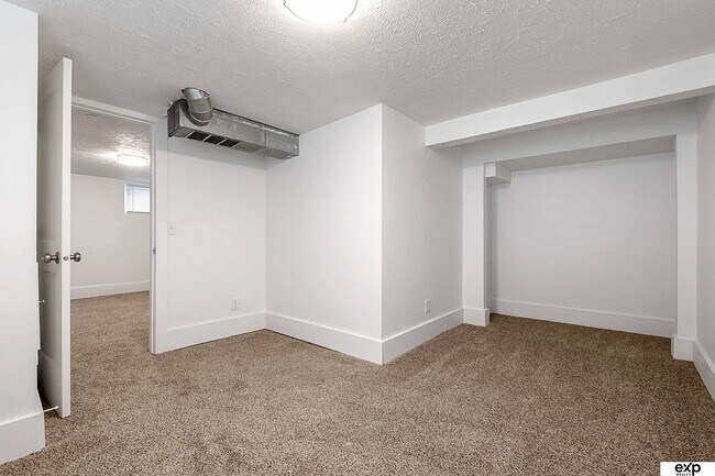 Building Photo - 2717 N 48th Ave