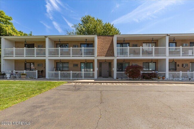 Building Photo - 119 Avery Ave