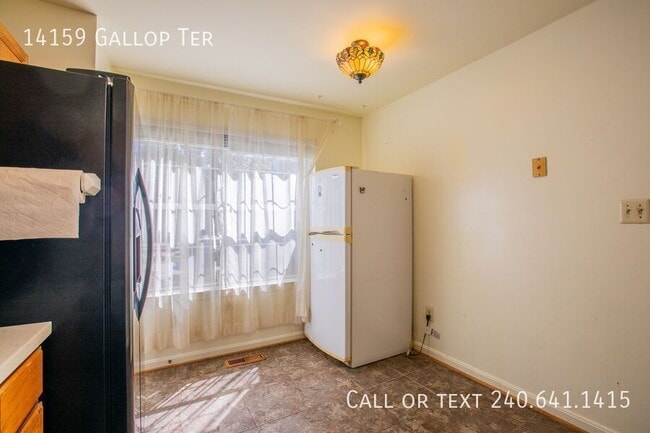 Building Photo - 14159 Gallop Terrace