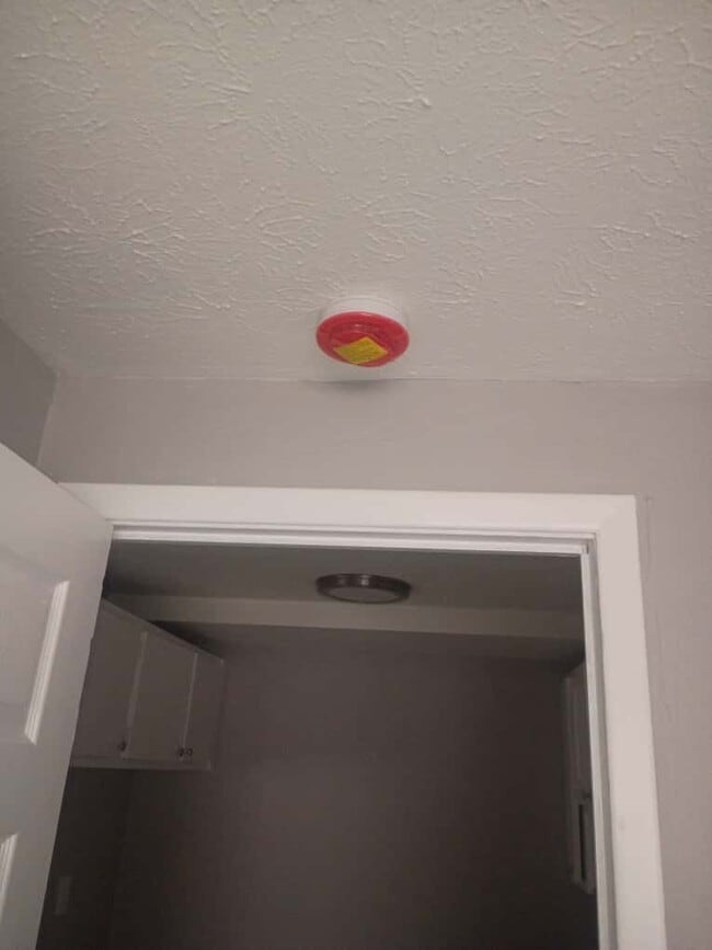 Building Photo - 13444 Euclid Ave