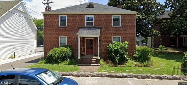 Primary Photo - Extra Large Efficiency Unit with a full ki...