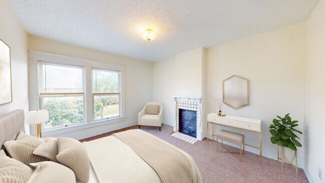 Building Photo - SPACIOUS Single Family House AVAILABLE Fal...