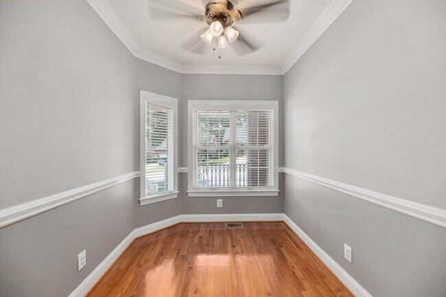 Building Photo - AVAILABLE NOW: 4 Bed 3.5 Bath in Coosaw Cr...