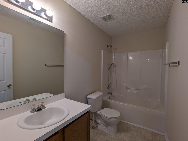 Building Photo - 19 Ironwood Way