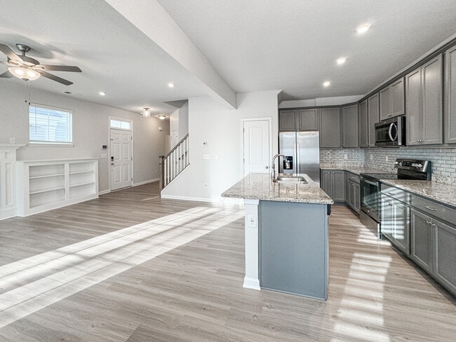 Building Photo - RENOVATED 4 BEDROOM/3 BATH IN VIRGINIA BEACH! READY FOR RENT!!