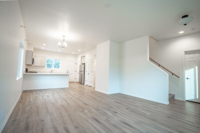 Building Photo - 5026 E Retreat Cir
