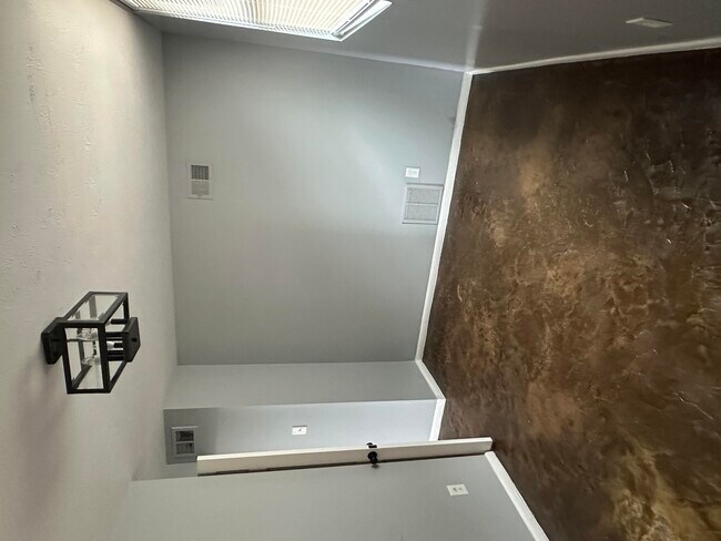 Building Photo - 702 Wilkinson Blvd