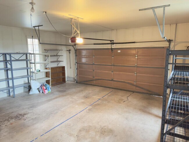 Building Photo - 3207 Apache Ln