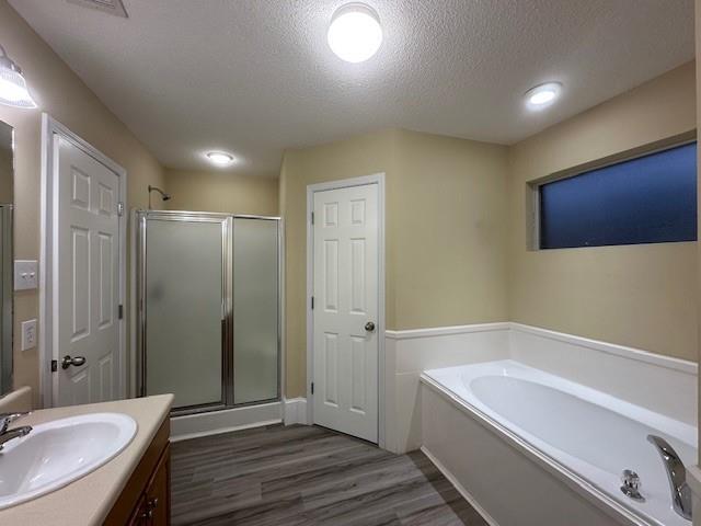 Building Photo - 2166 Spring Grove E