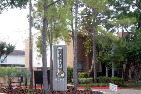 Building Photo - Silverfield Condominiums