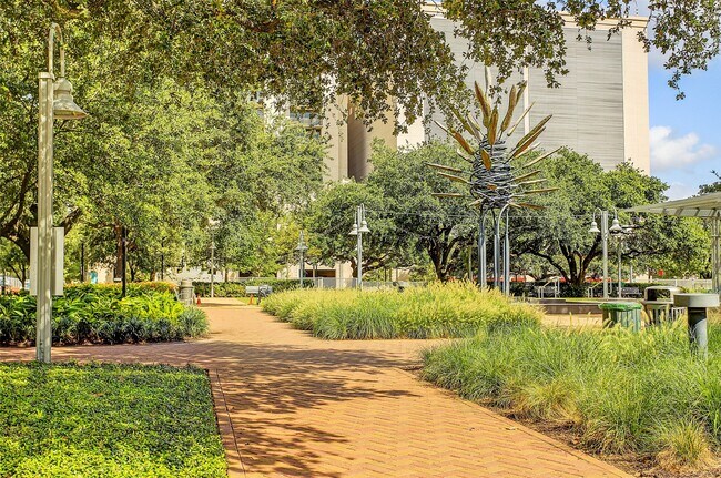 Building Photo - 201 Main St