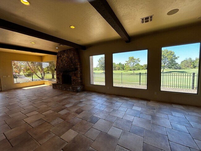 Building Photo - On GOLF COURSE LOT - 3 Bed/3Bath GATED Com...