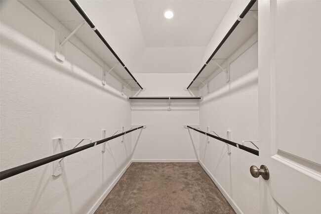 Building Photo - 1010 Schooner St