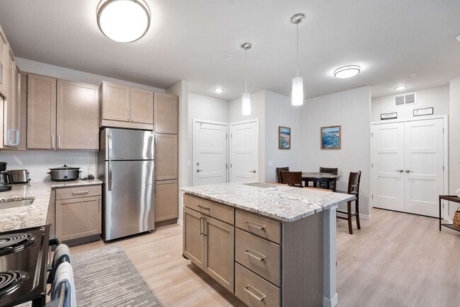 Building Photo - 601 Sand Pearl Ln