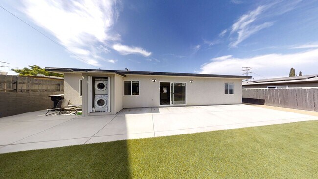 Building Photo - 4BD/2BA on Richard St (Lease out, pending signatures. Check back in a few days!)