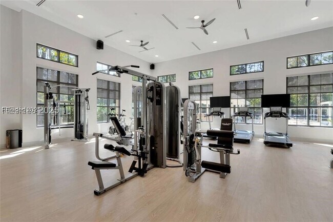 Building Photo - 55 Gardner Dr