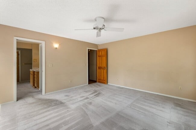 Building Photo - 106 Bevers Pl