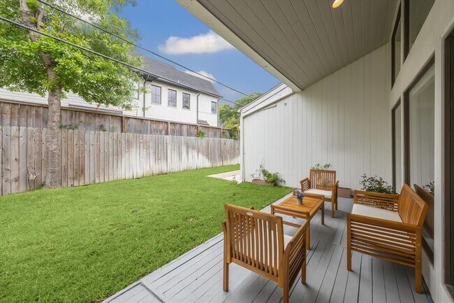 Building Photo - 625 Rancho Bauer Dr