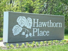 Building Photo - 2300 Lowell Dr