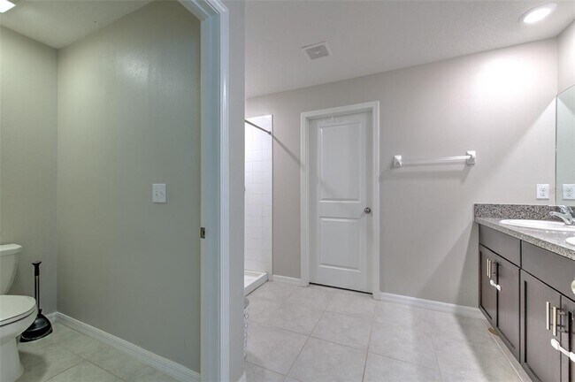 Building Photo - 10210 White Linen Ave