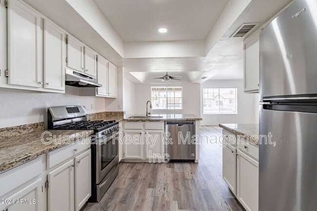 Building Photo - 2327 W Desiree Ln