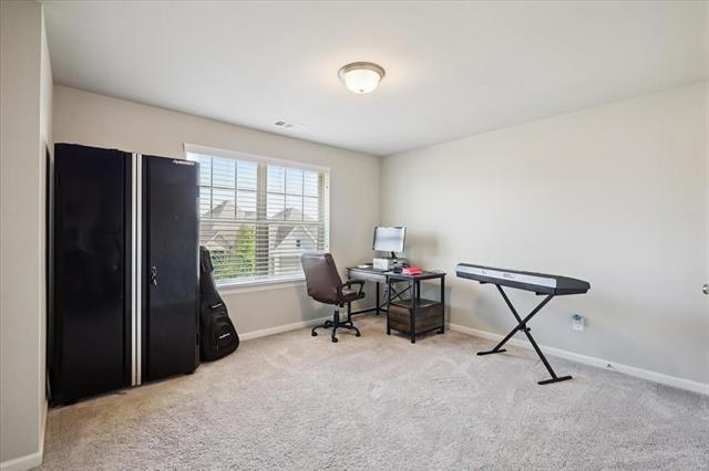 Building Photo - 345 Greenbriar Rd