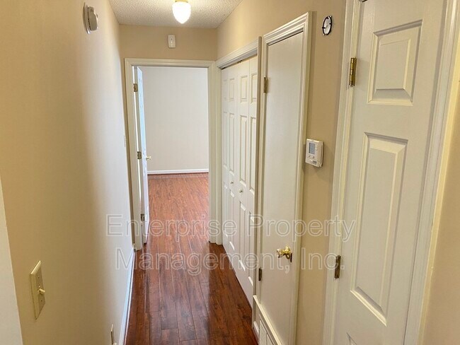 Building Photo - 3794 Walden Meadow Dr