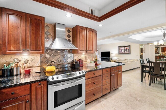 Building Photo - 3610 S Ocean Blvd