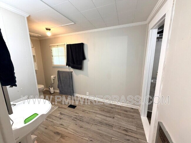 Building Photo - 550 Eufaula St