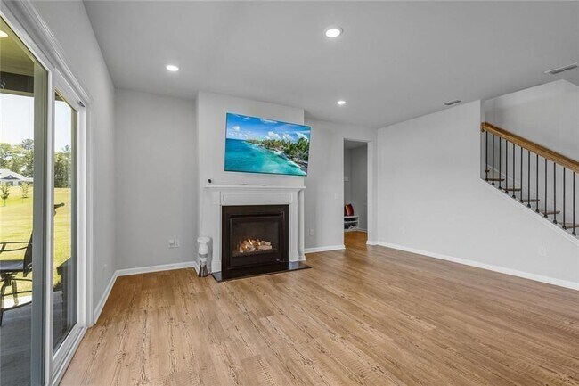 Building Photo - 249 Arwen Dr