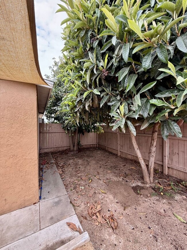 Building Photo - 4901 Frink Ave