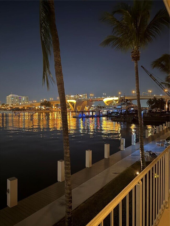 Building Photo - 1775 Harbourview Dr
