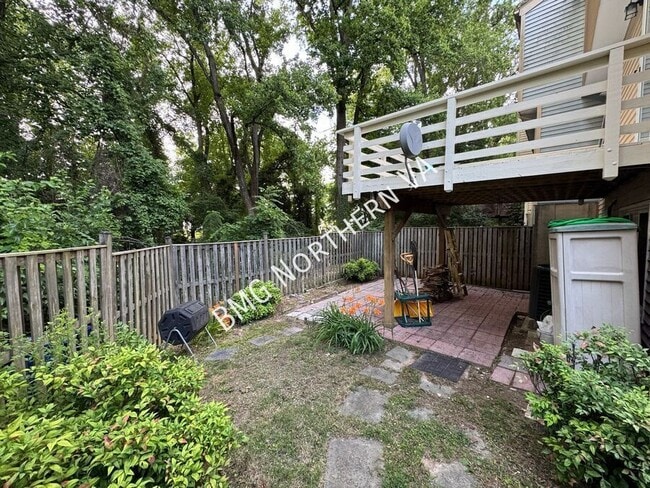 Building Photo - 2816 Raymond Ct