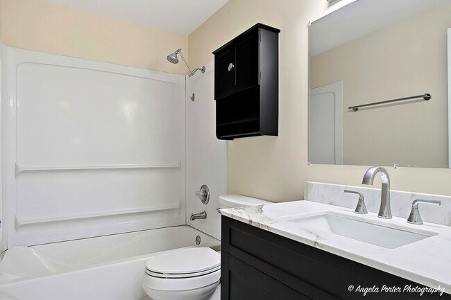 Building Photo - 1303 Forestdale Ct