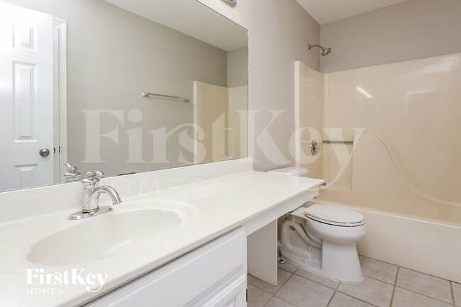 Building Photo - 4004 Southbrook Ct NW